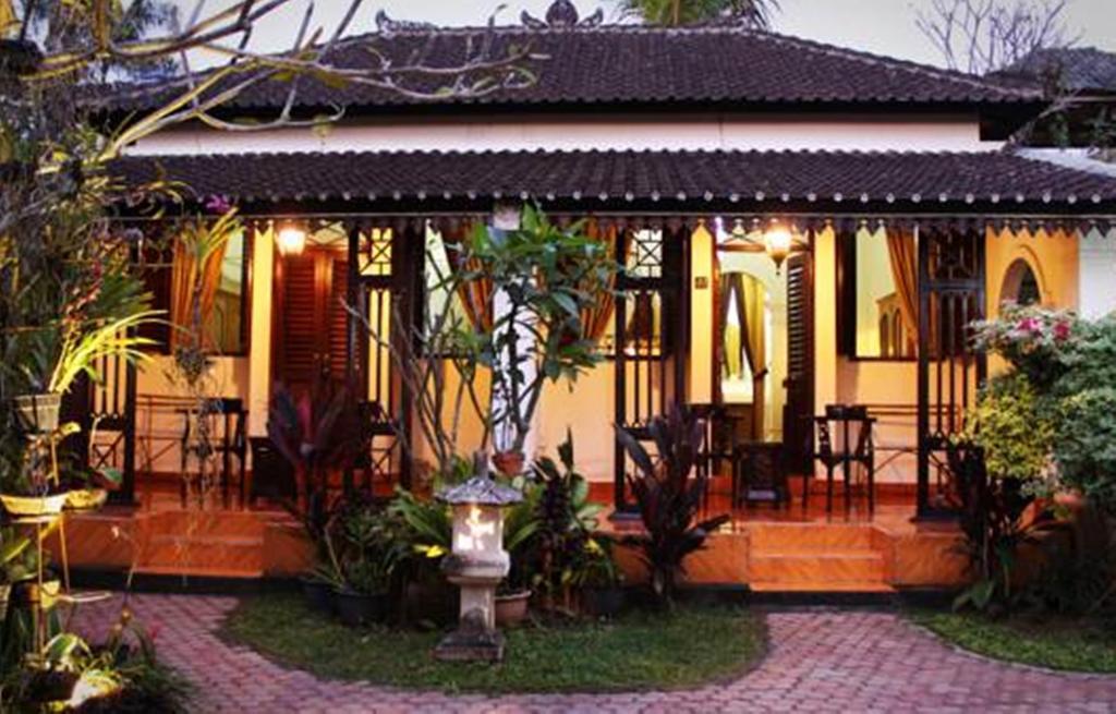 Guru Ratna Apartment Munduk  Exterior photo