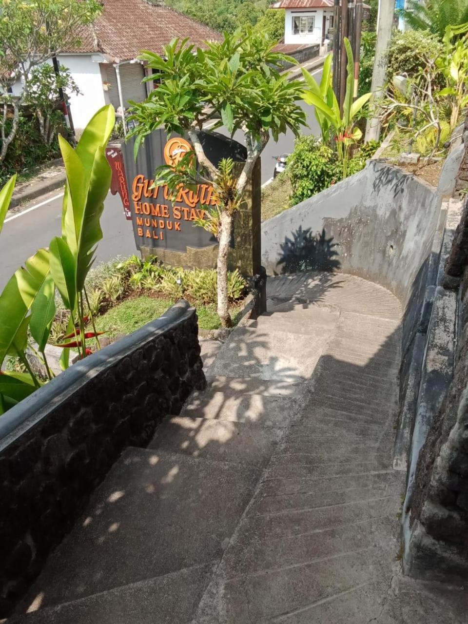 Guru Ratna Apartment Munduk  Exterior photo