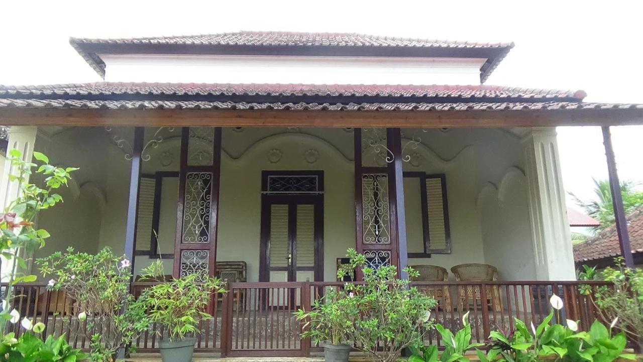 Guru Ratna Apartment Munduk  Exterior photo